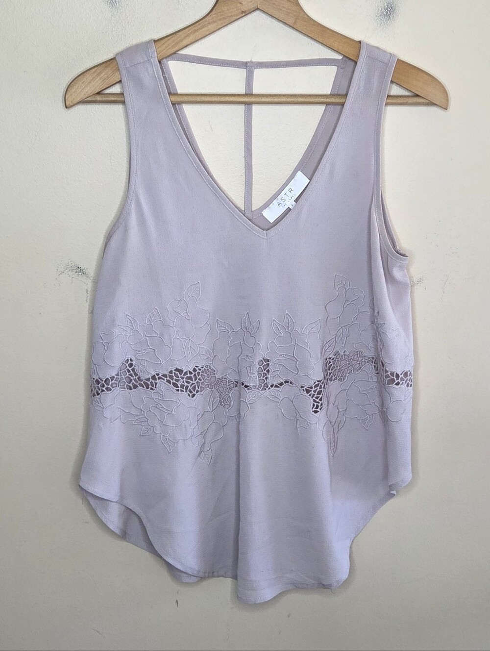 ASTR Taupe Lace Inset Sleeveless V-neck Tank Blouse Size Small Neutral Boho